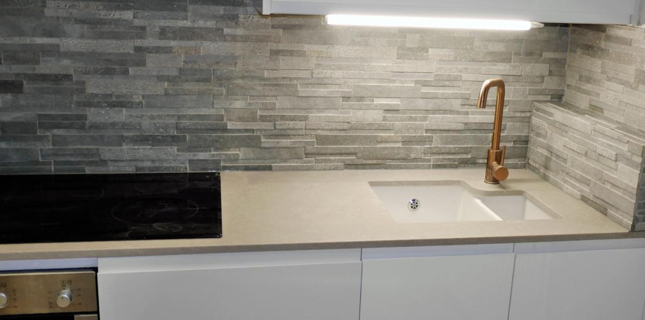 Folka Rocks Apartment Folkestone Exterior photo